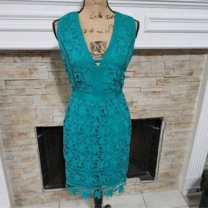 Adelyn Rae green lace overlay Sleeveless‎ dress size small